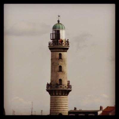 Die einzig auffindbare Attraktion von Warnemuende: Der Leuchtturm. // The only traceable attraction of Warnemuende: the lighthouse.